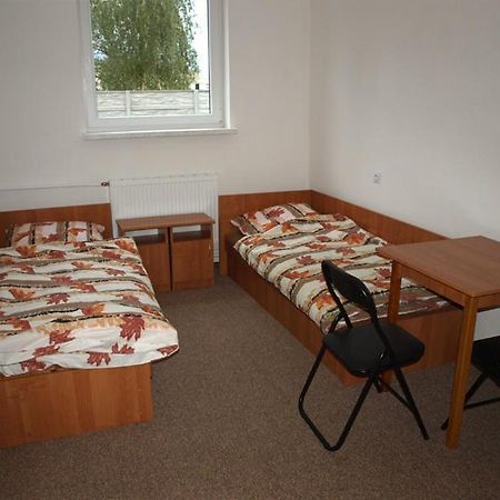 Hostel Hutnik Островець-Свентокшиський Екстер'єр фото
