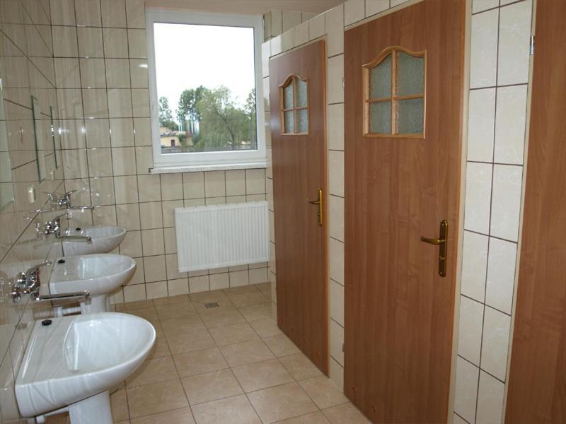 Hostel Hutnik Островець-Свентокшиський Екстер'єр фото